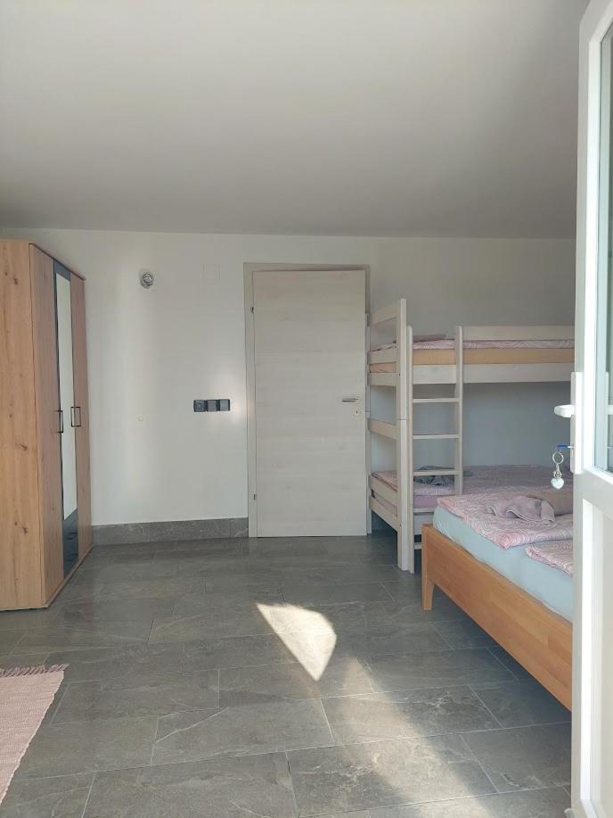 Apartma Zirovnik Церклье-на-Гореньскем Экстерьер фото
